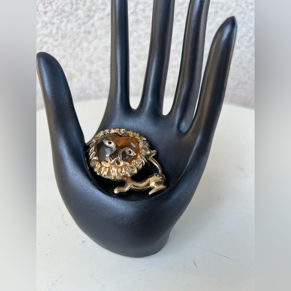 Vintage 60s pendant Jelly Belly lion theme gold tone amber lucite P&M Paris